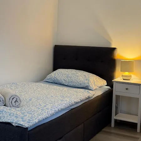 Demhaus Im Haus
