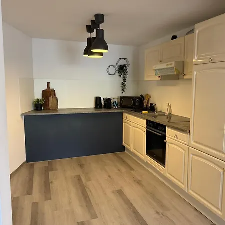 Demhaus Im Haus